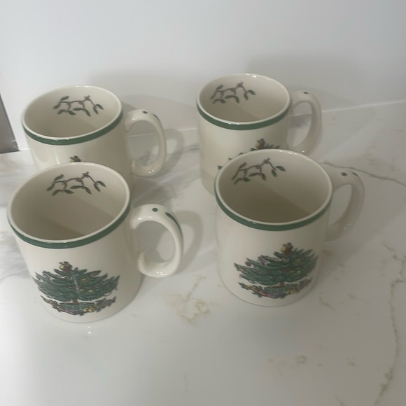 Spode Christmas tree mugs - Picture 1 of 5